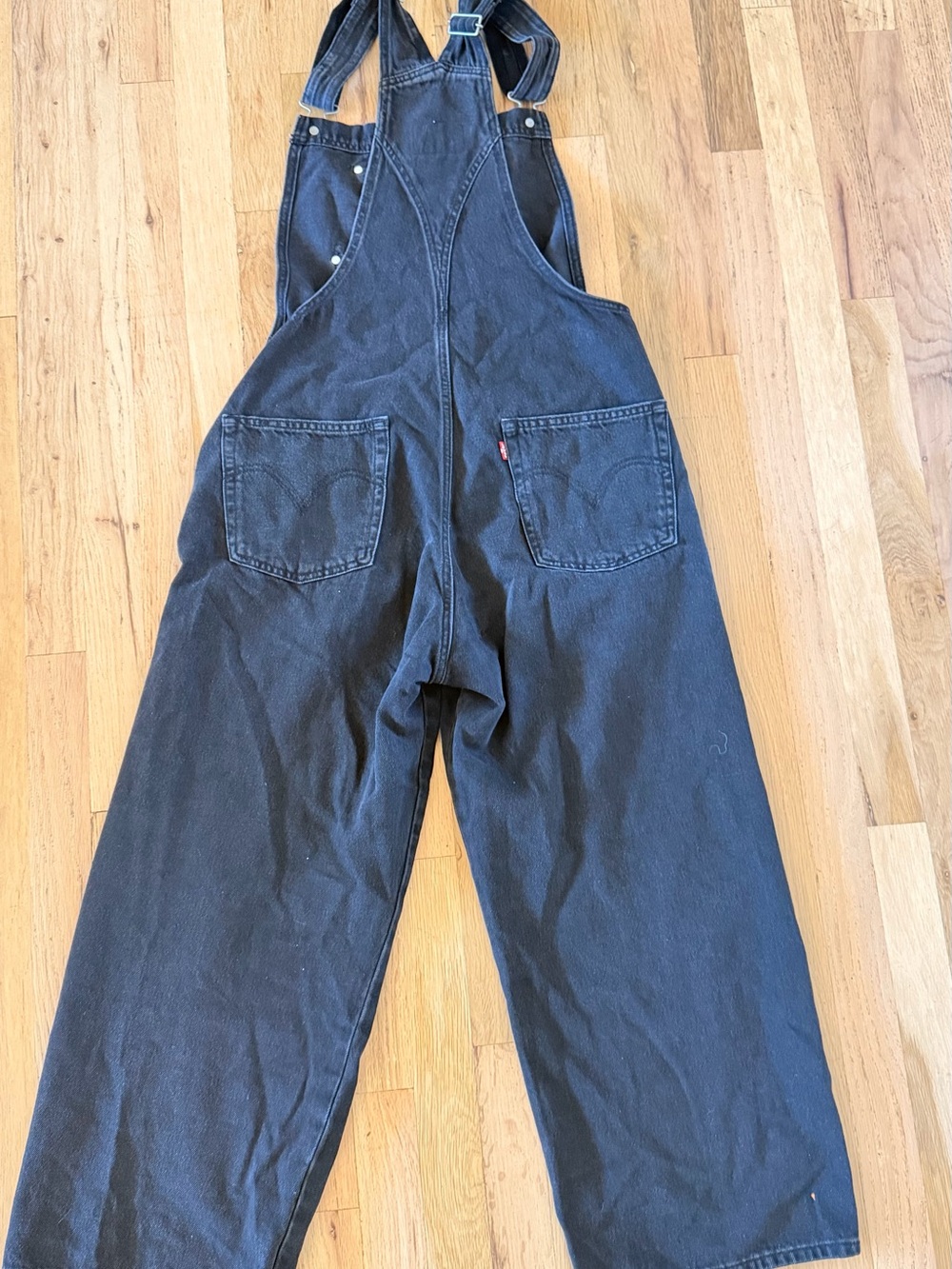 Levi apron Overalls - Picture 4 of 4